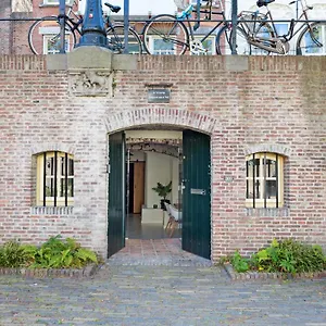 https://de-verrassing-aan-de-werf.utrechthotels.net